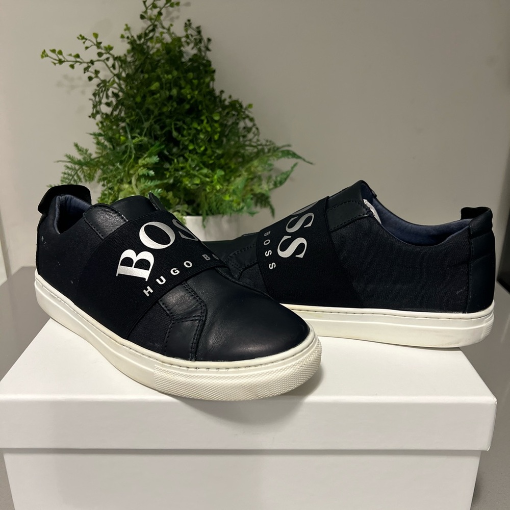 Hugo Boss Men's Black and White Slip-On Sneakers